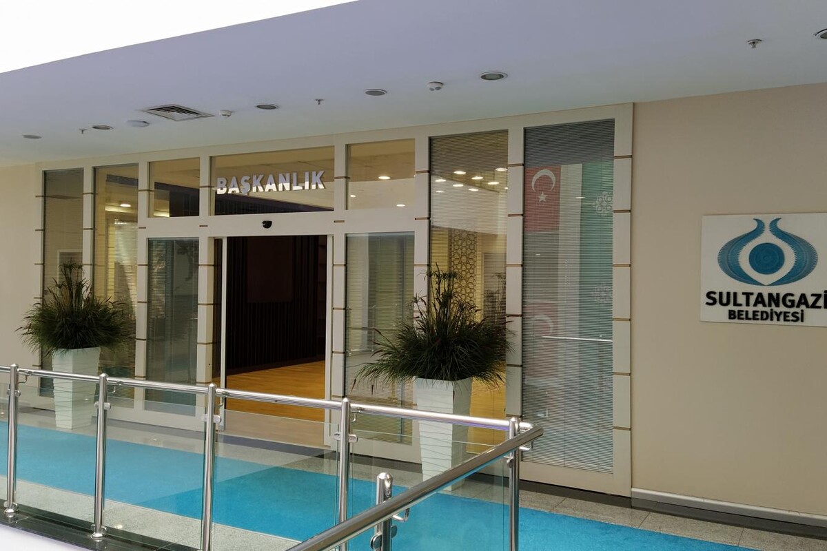 TC Sultangazi Belediyesi Başkanlık Odası