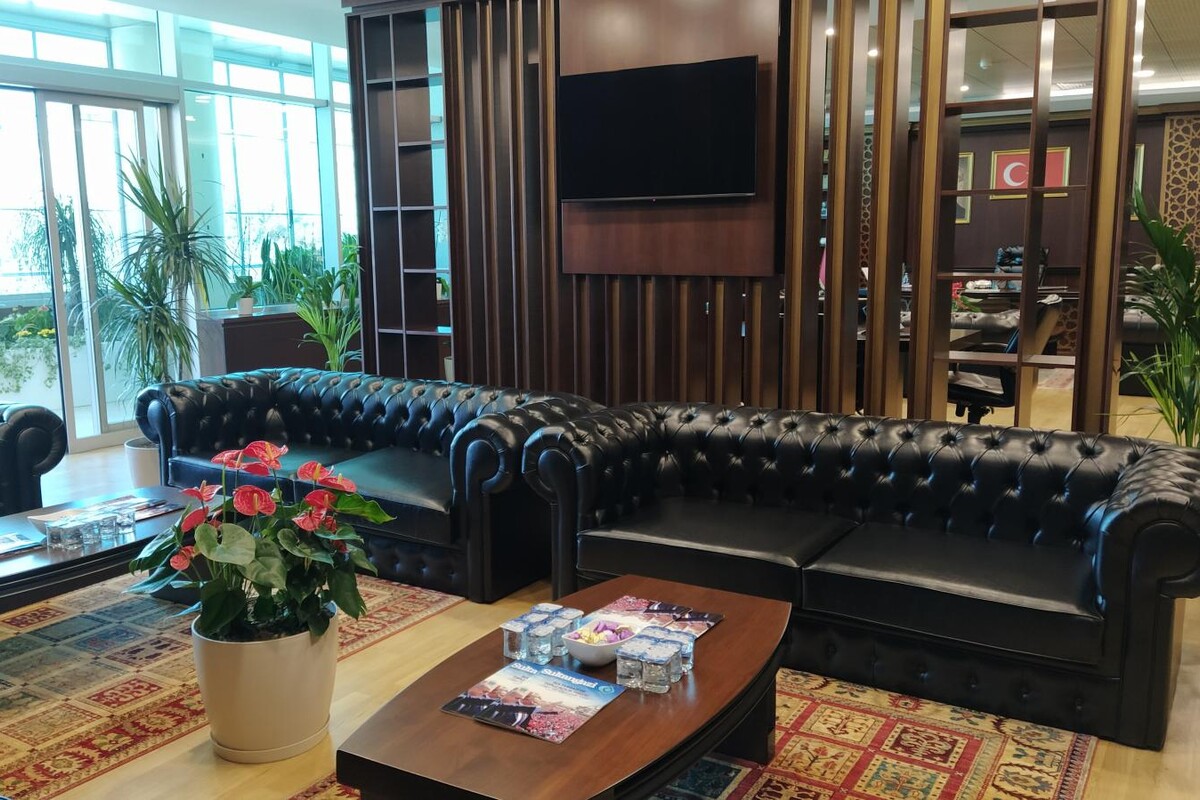 TC Sultangazi Belediyesi Başkanlık Odası