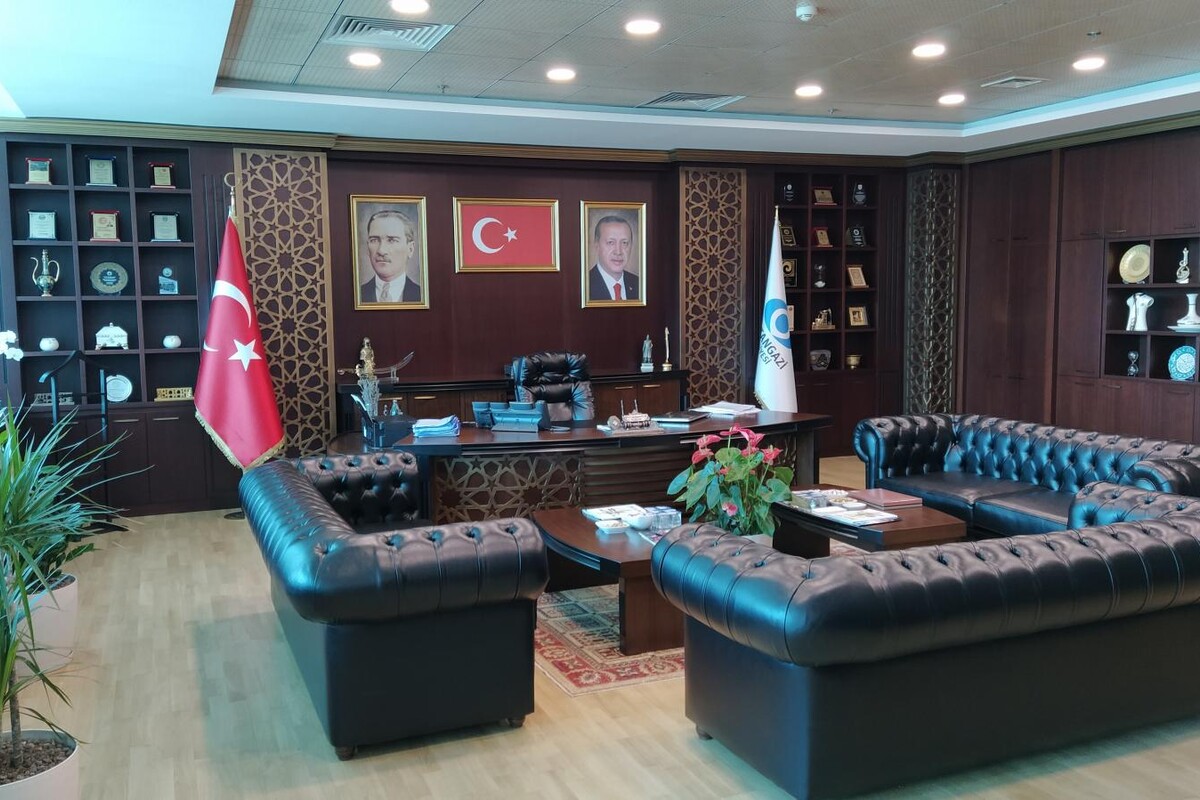 TC Sultangazi Belediyesi Başkanlık Odası