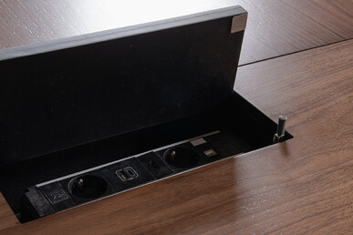 Vivanta Işlemeli Makam Takımı - küçük detay görsel 4 - Makam Takımları