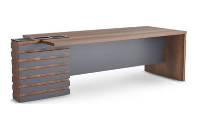 militare yönetici ofis masası